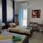 twin bedroom